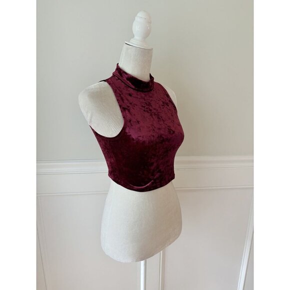 Forever 21 Velvet Burgundy High Neck Crop Top Small - Picture 2 of 4